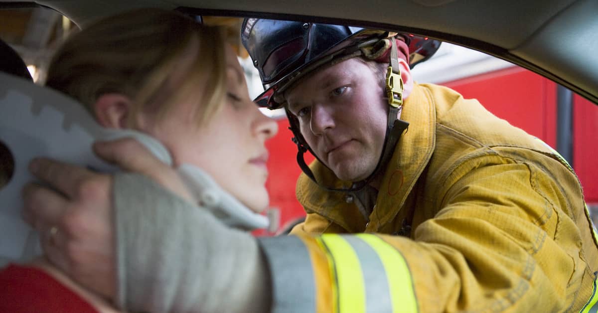 first responder helps victim of rear-end acident | Studinski Law, LLC